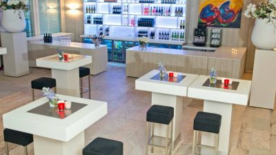 Bedrijfsfeesten: Van teambuilding tot gezellig borrelen! Bedrijfsfeesten: Van teambuilding tot gezellig borrelen!